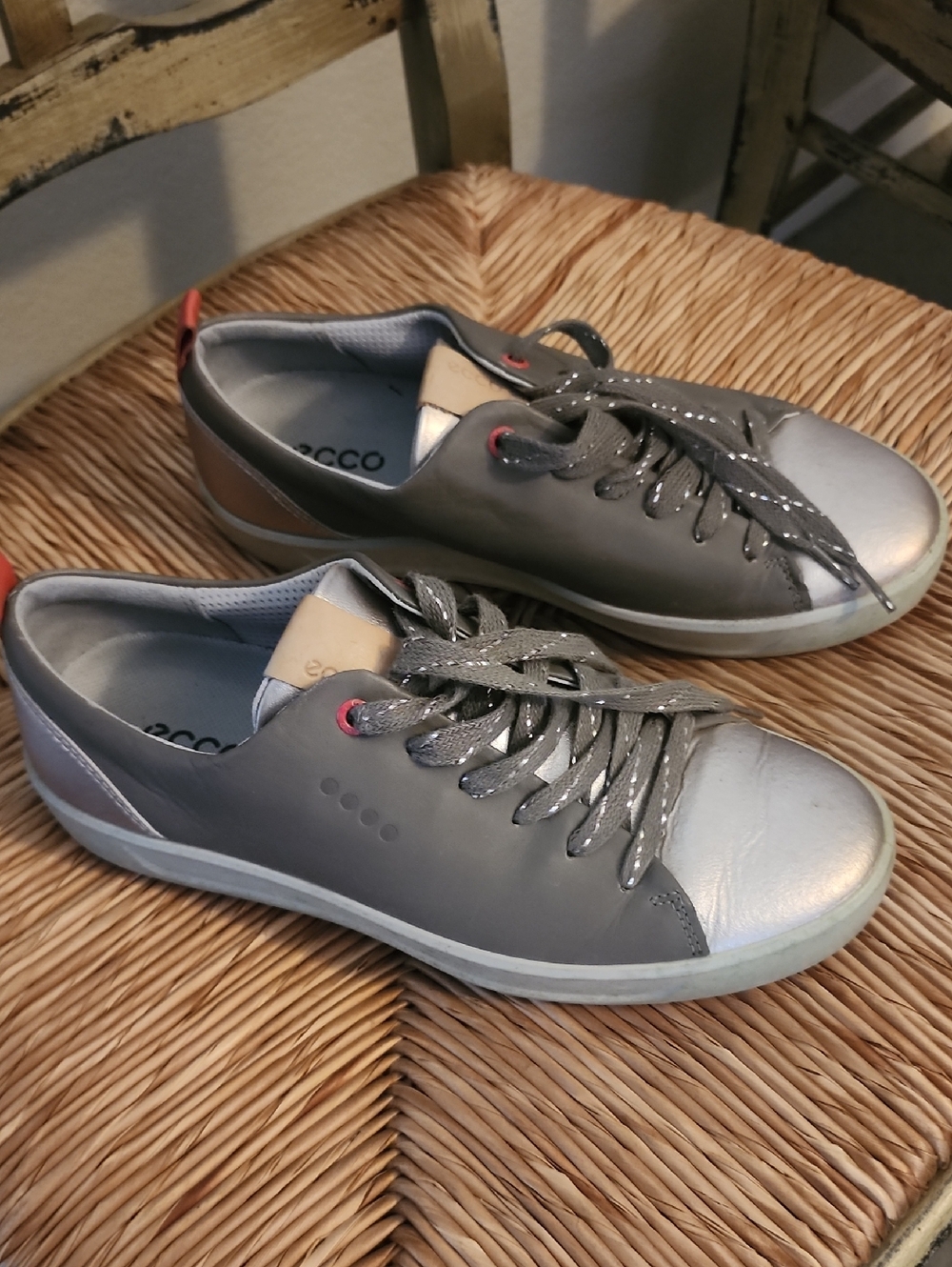 ECCO Hydromax Silver Gray Low-Top Leather Golf Shoes  Sneakers Size 8